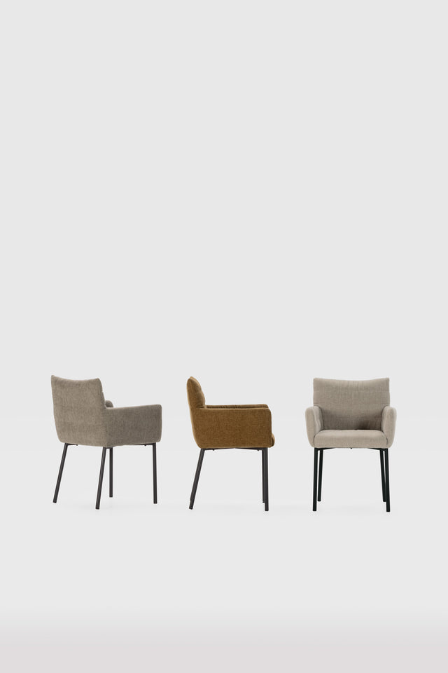 Sillón Naomi Beige, en ambiente de salón