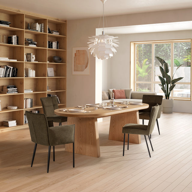 Silla de comedor Vesta Verde, en ambiente de comedor desde otro ángulo