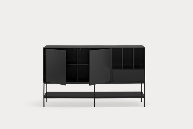 Aparador Platt 166 Negro con acabado negro, acabado gris en ambiente de estilo nórdico
