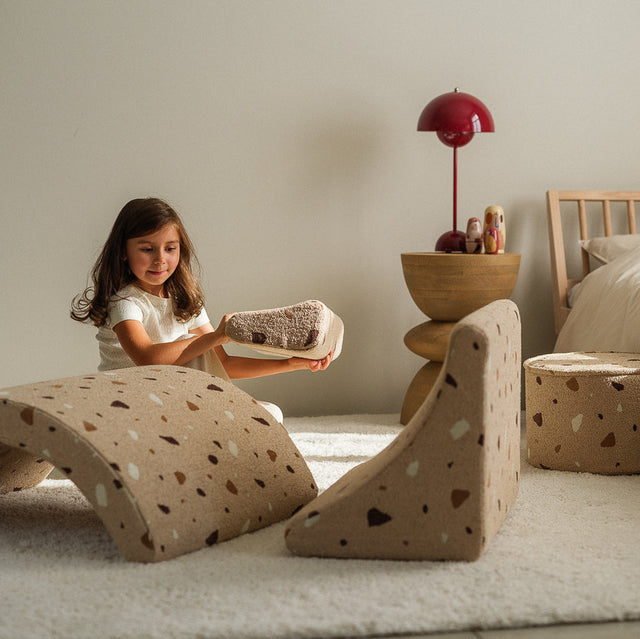 Sillón infantil tejido terrazo Luna con tejido en ambiente de estilo nórdico